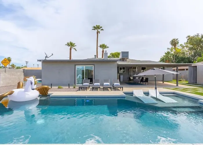 Ferienhaus Backyardoasis - Familyretreat - Heatedpool Phoenix